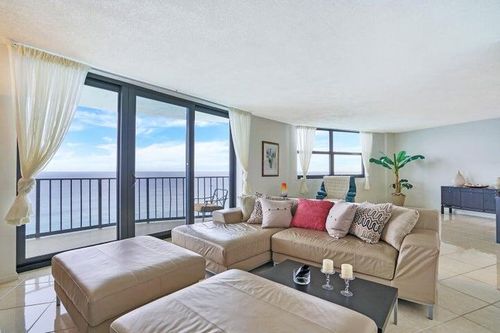 apt-2201-5420 N Ocean Dr, Riviera Beach, FL, 33404-2541 | Card Image