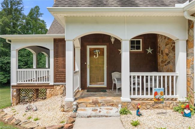 5752 Davis Rd, House other with 3 bedrooms, 4 bathrooms and null parking in Walkertown NC | Image 8