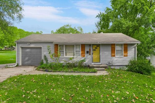 11604 E 55th St, Raytown, MO, 64133-3013 | Card Image