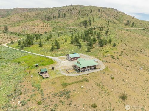 29 Barn Dance Dr, Pateros, WA, 98846-2001 | Card Image
