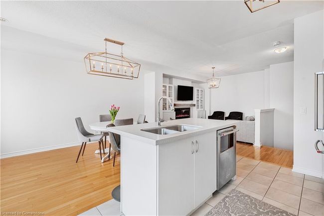 3048 Postridge Dr, Townhouse with 2 bedrooms, 3 bathrooms and 2 parking in Oakville ON | Image 7