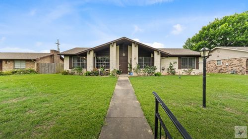 17 Heatherwood Dr, Texarkana, TX, 75503-1657 | Card Image