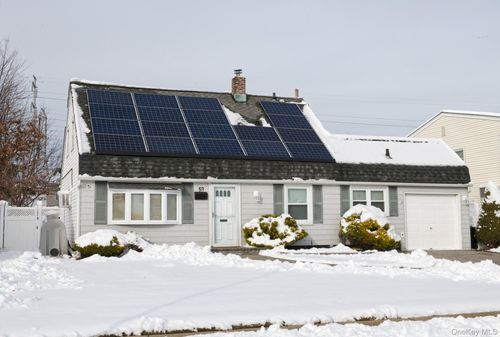 59 Corncrib Ln, Levittown, NY, 11756-3618 | Card Image