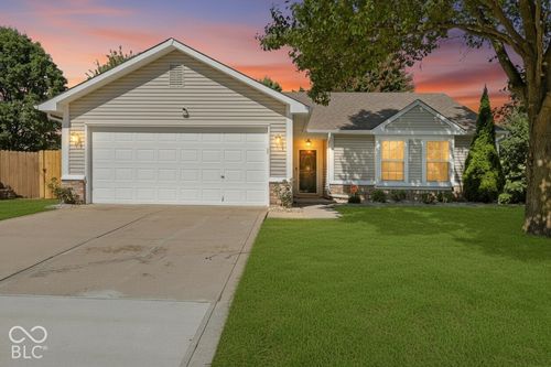 9904 Comb Run Ct, Avon, IN, 46123-9605 | Card Image