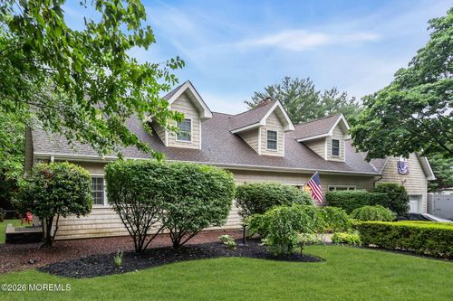 266 Orchard Ave, Belford, NJ, 07718-1335 | Card Image