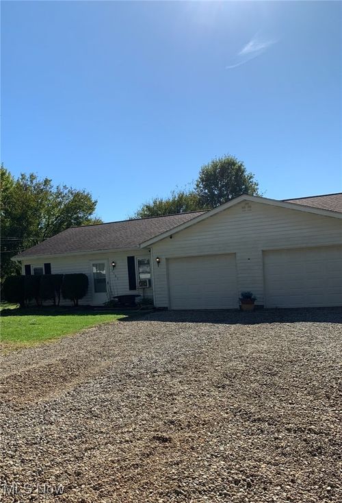 3562 Webb Rd, Ravenna, OH, 44266-9492 | Card Image