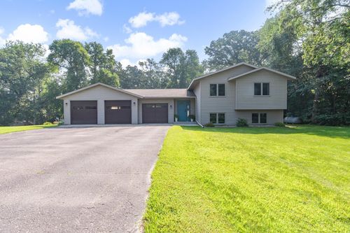 5877 Oakwood Ter Nw, Alexandria, MN, 56308-4556 | Card Image