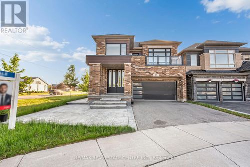 75 Slater St, Cambridge, ON, N1R0C4 | Card Image