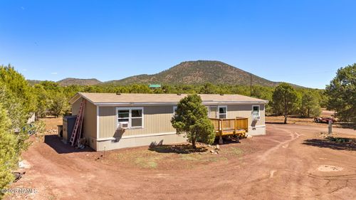 2029 E Arizona St, Williams, AZ, 86046-9375 | Card Image