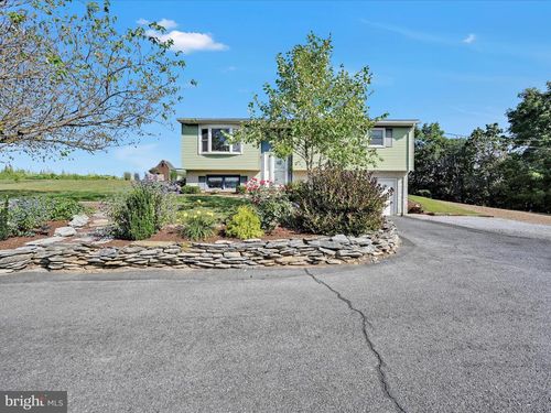 1009 Tulpehocken Rd, RICHLAND, PA, 17087-9723 | Card Image