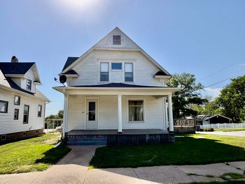 1131 H St, Fairbury, NE, 68352-1637 | Card Image