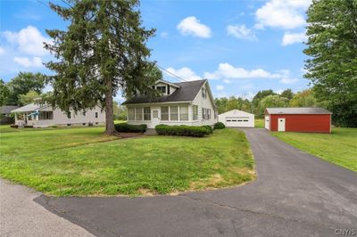 Home and 2 garage spaces | Image 2