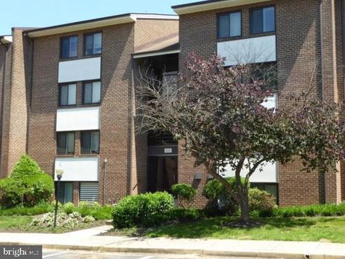 27-1427 Northgate Sq, RESTON, VA, 20190-3743 | Card Image