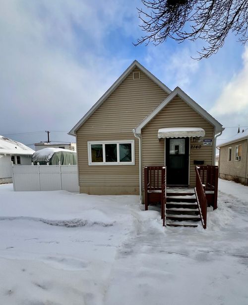 2140 2nd Ave W, Hibbing, MN, 55746-1502 | Card Image