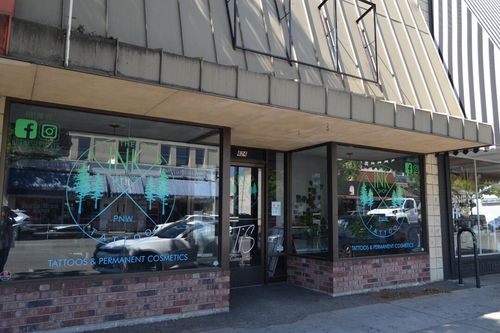 424 Nw 6th Street, Grants Pass, OR, 97526 | Card Image