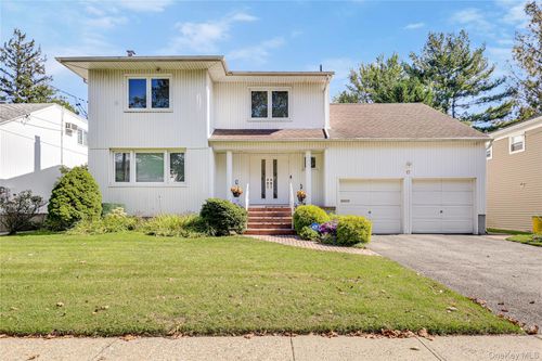 17 Lafayette Drive, Hempstead, NY, 11598 | Card Image