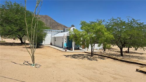 11658 S Sherry Rd, Yucca, AZ, 86438-0973 | Card Image