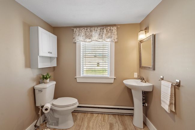 45 Franklin St, House other with 3 bedrooms, 2 bathrooms and null parking in Derry NH | Image 13