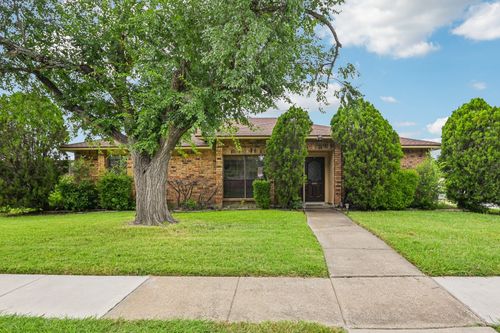 5605 Blair Oaks Dr, The Colony, TX, 75056-2237 | Card Image