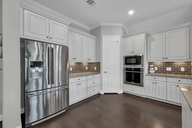 31268 New Forest Park Ln, House other with 4 bedrooms, 2 bathrooms and 3 parking in Spring TX | Image 20