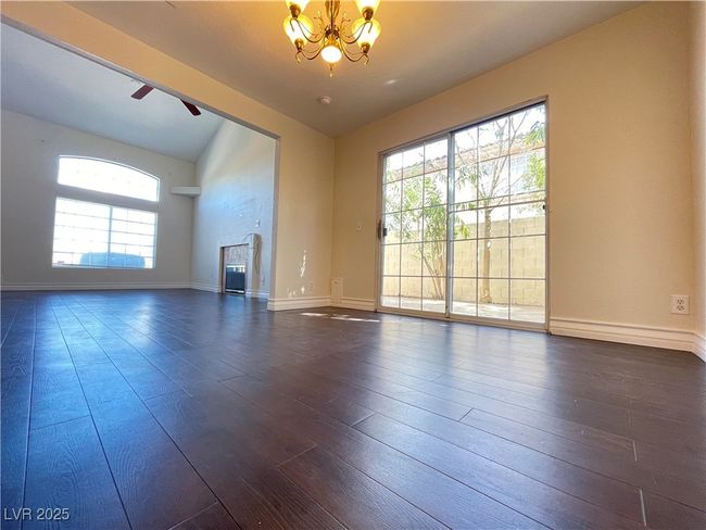 7725 Allano Way, Townhouse with 2 bedrooms, 3 bathrooms and null parking in Las Vegas NV | Image 6