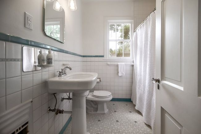2908 Glenview Ave, House other with 3 bedrooms, 2 bathrooms and 2 parking in Austin TX | Image 24