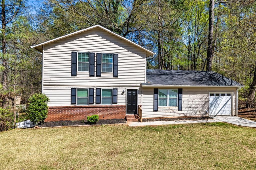 Shane Trl, Ellenwood, GA 30294
