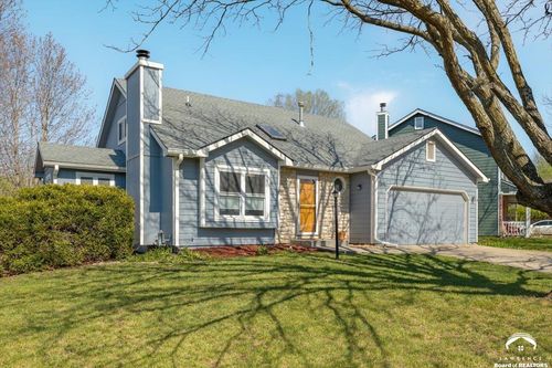 1029 Eldridge St, Lawrence, KS, 66049-3760 | Card Image