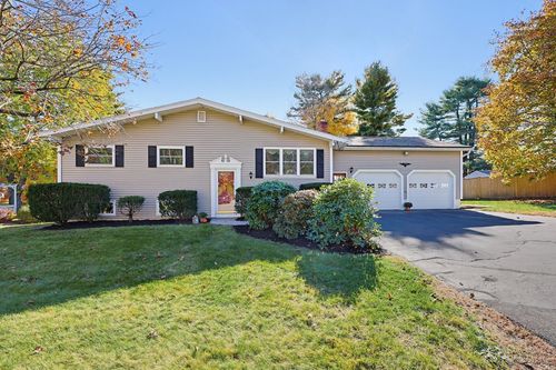 16 Meryl St, Medway, MA, 02053 | Card Image