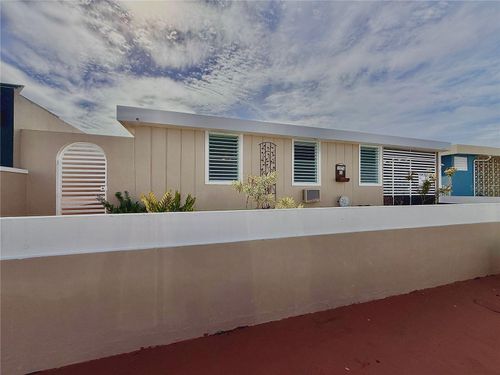 1579-Paseo Diana Levittown Lakes, TOA BAJA, PR, 00949 | Card Image