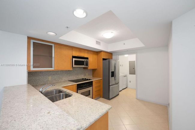 502 - 401 Sw 4th Ave, Condo with 2 bedrooms, 2 bathrooms and null parking in Fort Lauderdale FL | Image 11
