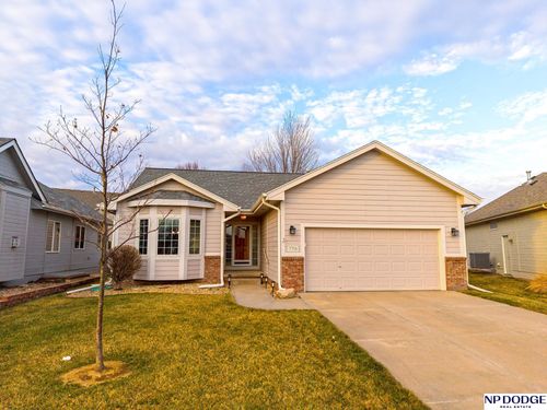 7715 S 94th St, La Vista, NE, 68128-8246 | Card Image