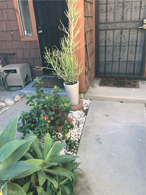 4-11106 Arminta St, Sun Valley, CA, 91352 | Card Image