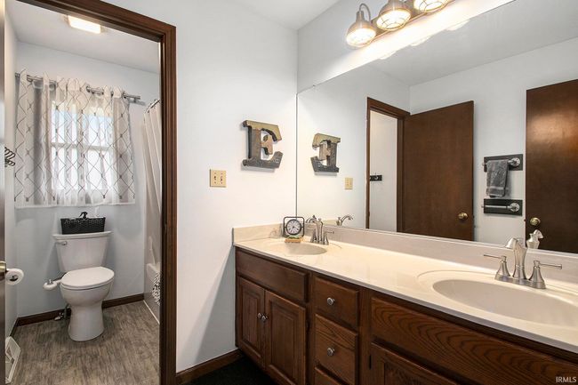 3720 Oak Ridge Dr, House other with 5 bedrooms, 4 bathrooms and null parking in Elkhart IN | Image 26