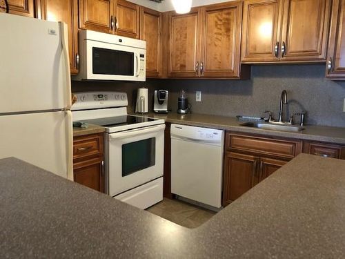 246-246 Brittany F, Delray Beach, FL, 33446-1110 | Card Image