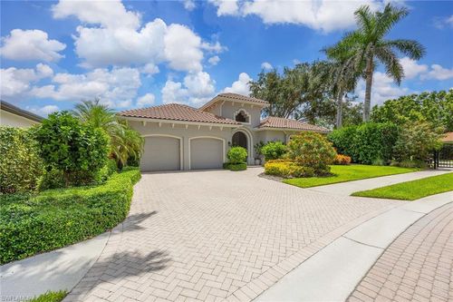 8800 Muirfield Dr, NAPLES, FL, 34109-4354 | Card Image