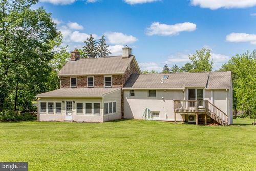 577 Sackettsford Rd, WARMINSTER, PA, 18974-1323 | Card Image