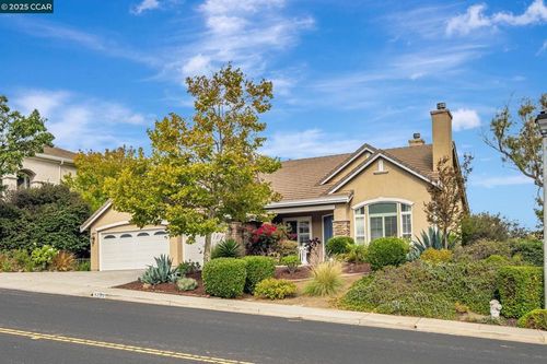 5295 Crystyl Ranch Dr, Concord, CA, 94521-5444 | Card Image