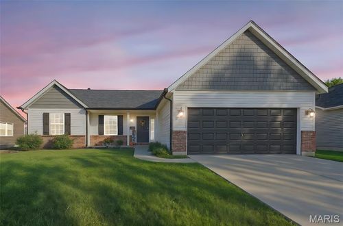 2846 Robert Dr, Columbia, IL, 62236-2674 | Card Image