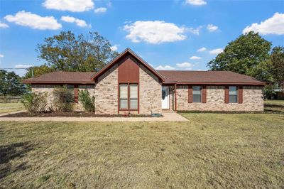 View of front of house featuring a front yard | Image 2