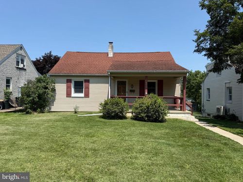 1511 Stirling St, COATESVILLE, PA, 19320-2536 | Card Image