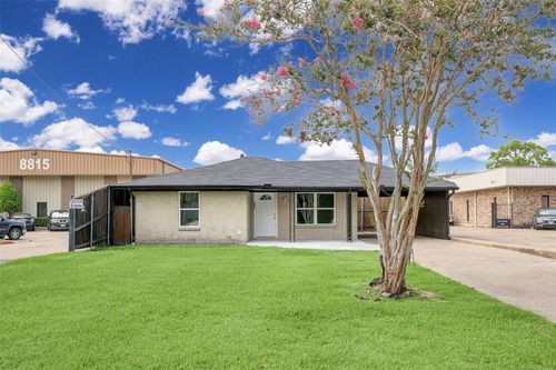 8817 Emmott Rd, Houston, TX, 77040-3507 | Card Image