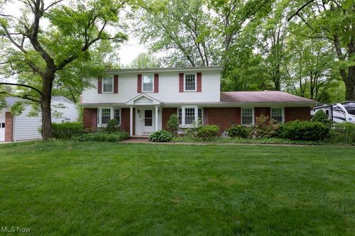 5940 Hansom Dr, Solon, OH, 44139-2316 | Card Image