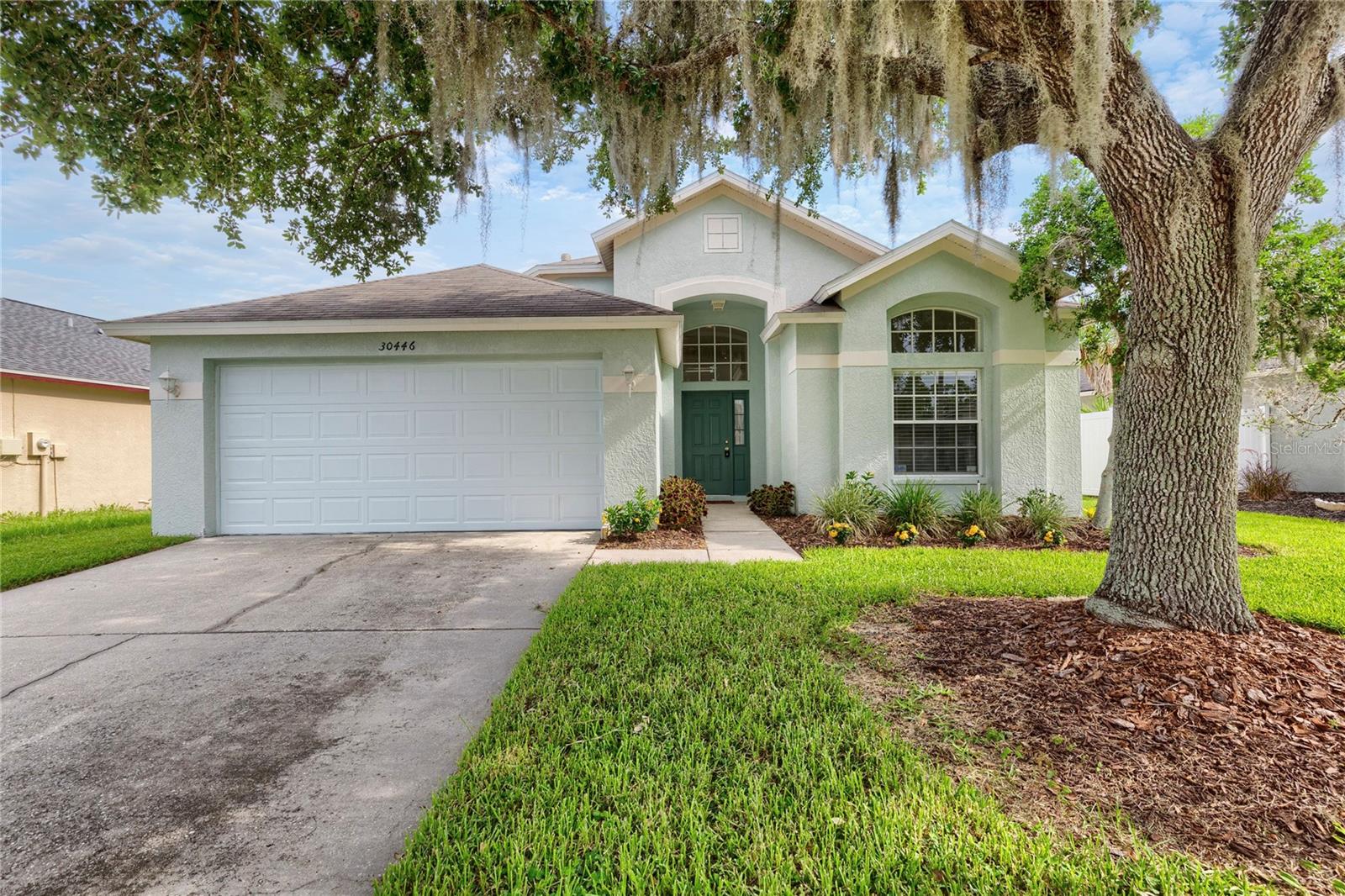 Residential in WESLEY CHAPEL