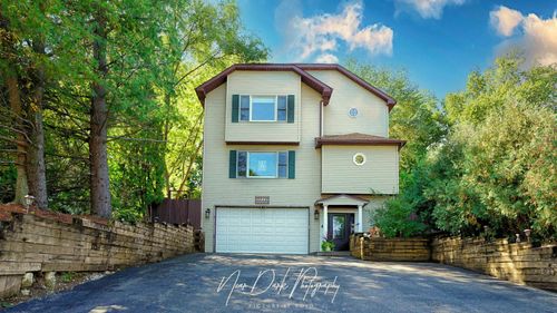 127 E Grand Ave, Fox Lake, IL, 60020-1506 | Card Image