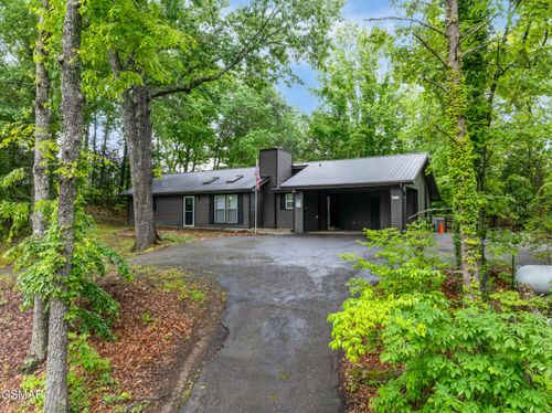 2887 Pine Haven Dr, Sevierville, TN, 37862-7538 | Card Image