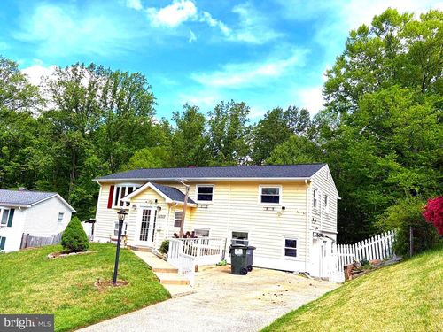 14303 Fairmont Ct, WOODBRIDGE, VA, 22193-2012 | Card Image