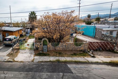 2926 Rivera Ave, El Paso, TX, 79905-3516 | Card Image