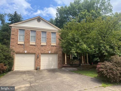 2211 Goldentree Way, VIENNA, VA, 22182-5173 | Card Image