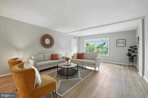 apt-311-7600 Tremayne Pl, MCLEAN, VA, 22102-7601 | Card Image